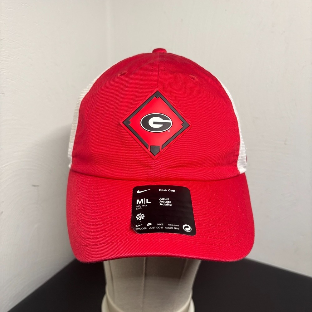 Nike Georgia Bulldogs Club Primetime Trucker Hat Cap Red White NWOT‎ Size M/L